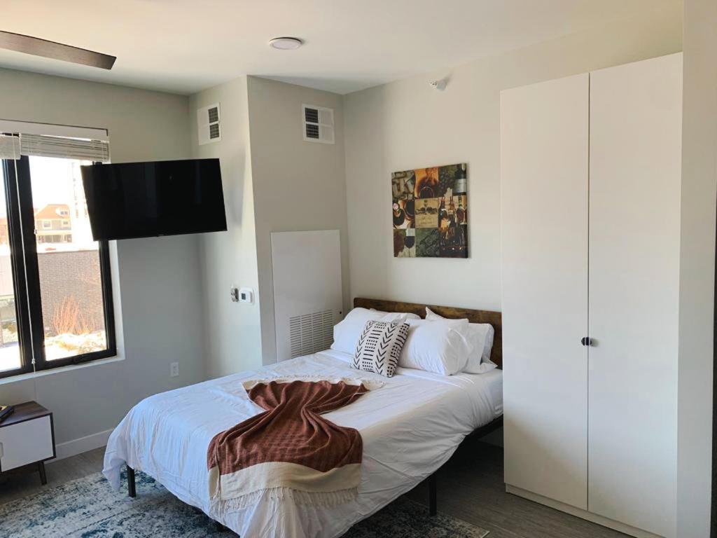 Sleepover Studio Apartments Де-Мойн Экстерьер фото