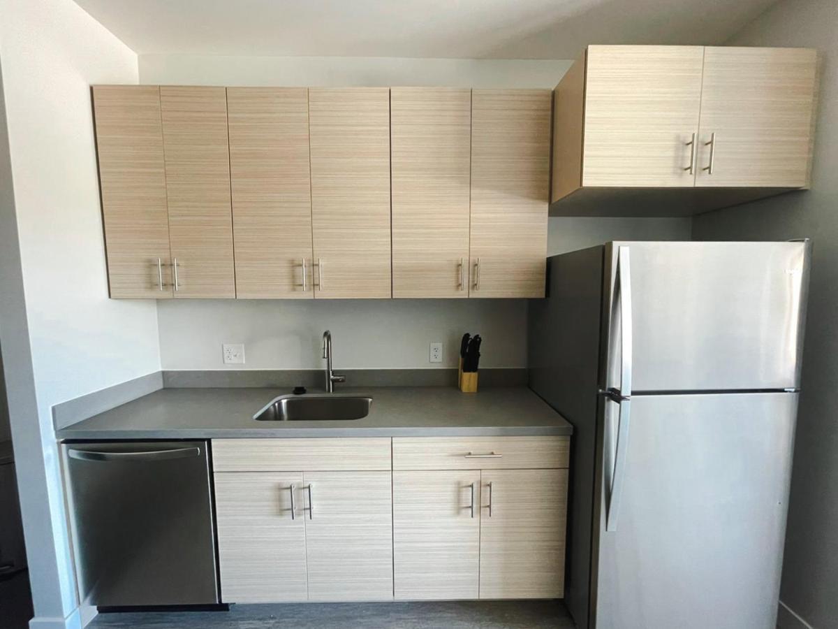 Sleepover Studio Apartments Де-Мойн Экстерьер фото
