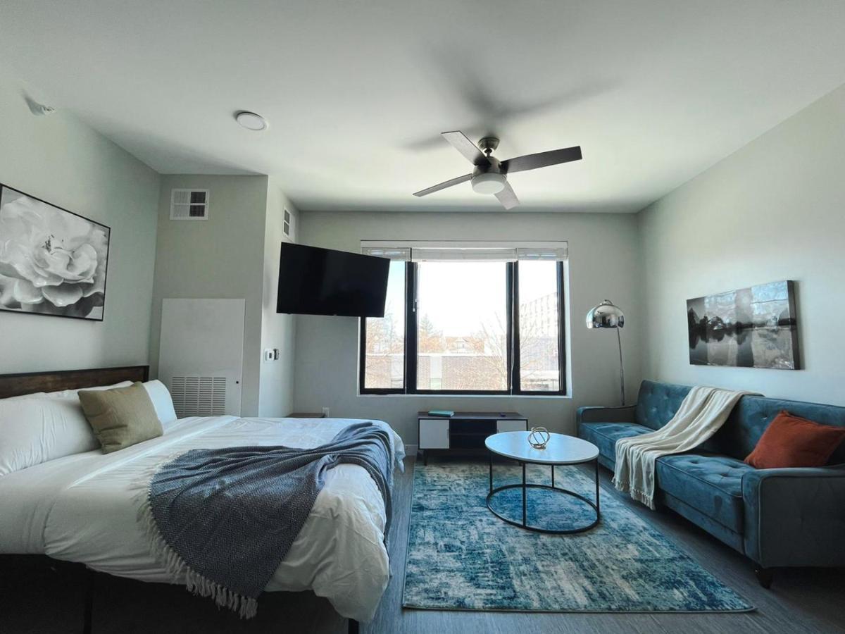 Sleepover Studio Apartments Де-Мойн Экстерьер фото