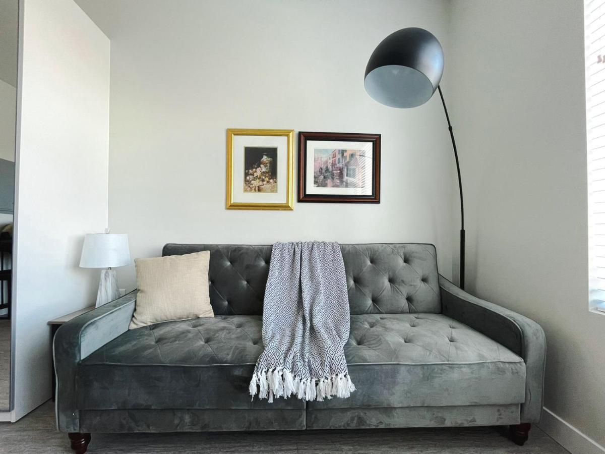Sleepover Studio Apartments Де-Мойн Экстерьер фото
