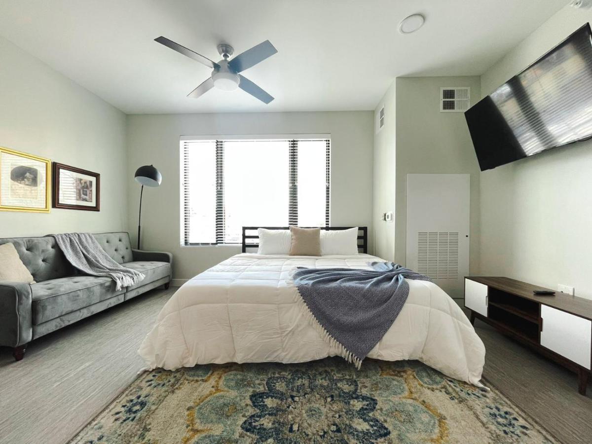 Sleepover Studio Apartments Де-Мойн Экстерьер фото