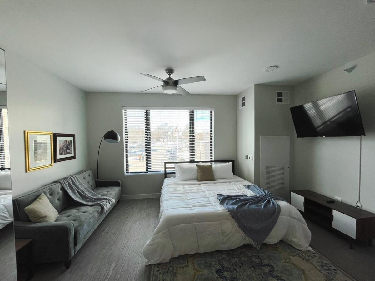 Sleepover Studio Apartments Де-Мойн Экстерьер фото