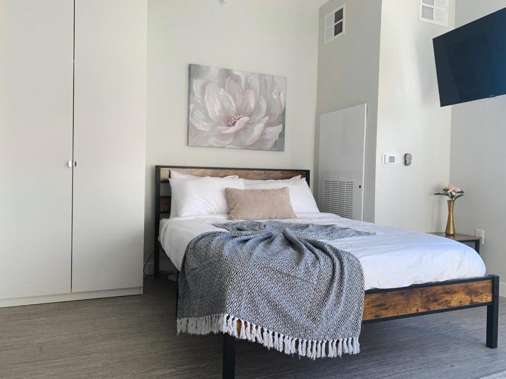 Sleepover Studio Apartments Де-Мойн Экстерьер фото