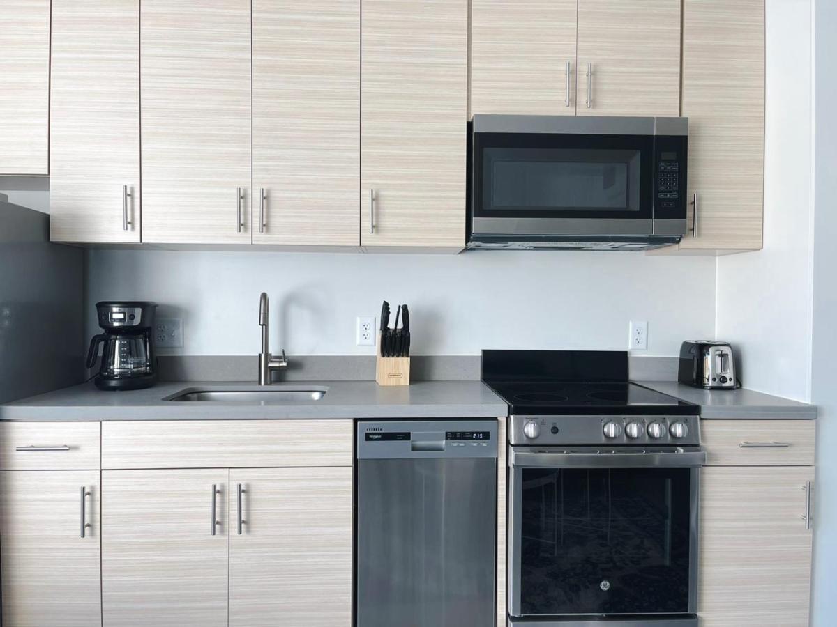 Sleepover Studio Apartments Де-Мойн Экстерьер фото